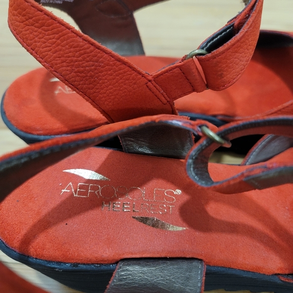 Aerosoles Heelrest Bogaboo Red Leather Wedge Heels Womens Size 6.5 - Picture 4 of 5